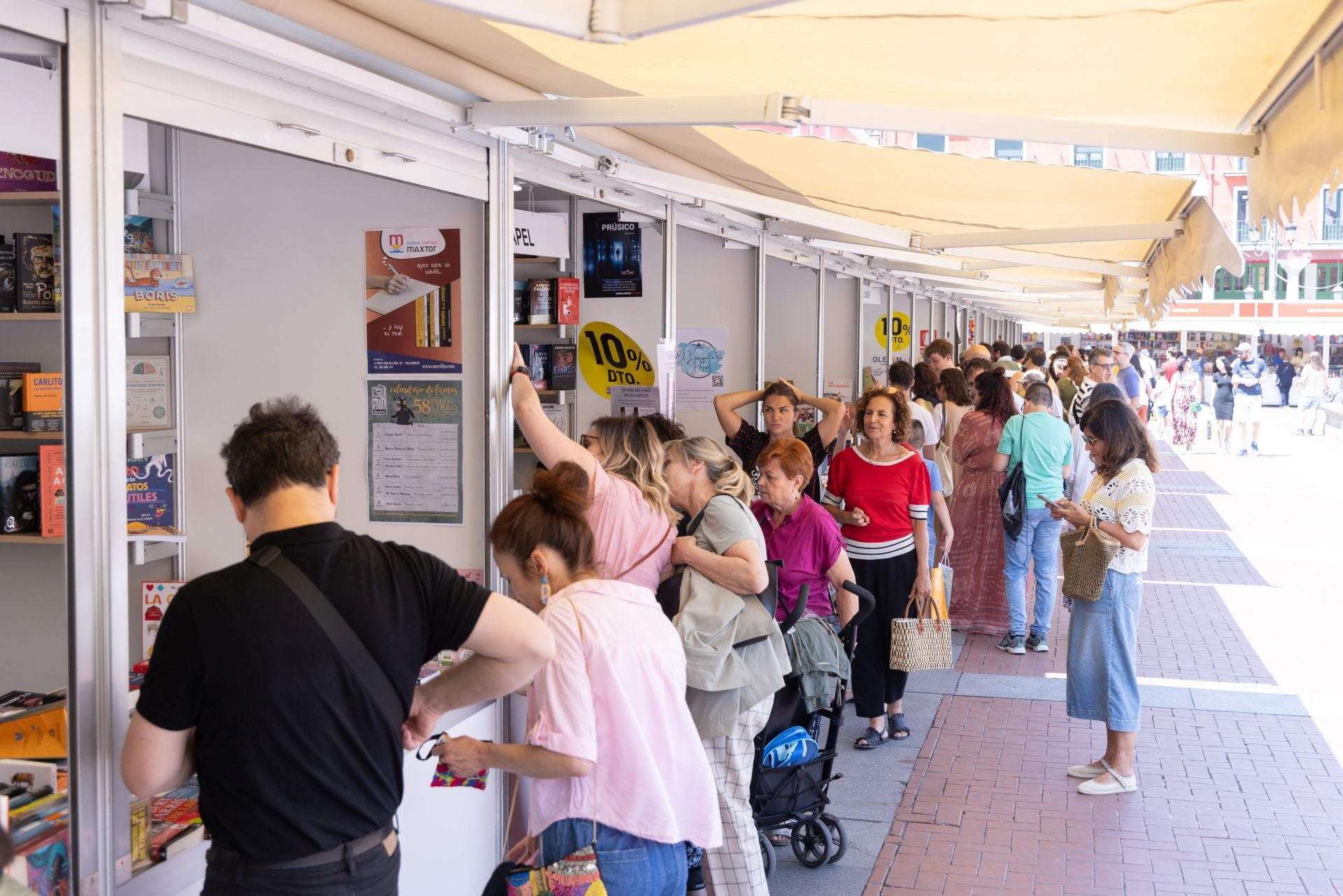 Última jornada de la Feria del Libro de Valladolid