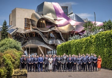 Felipe VI define Rioja como «uno de nuestros signos de identidad en el mundo»