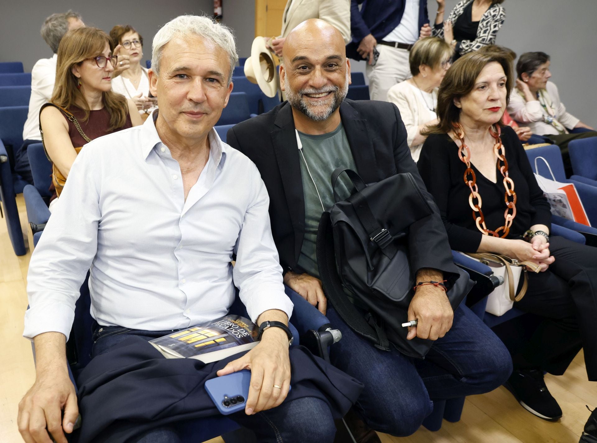 FOTOS | Esteban González Pons presenta su novela en Aula LAS PROVINCIAS