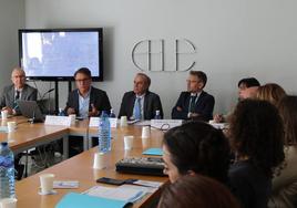 Jornada 'La gran paradoja del mercado laboral' celebrada por Fele, CEOE, Adecco y Cáritas.