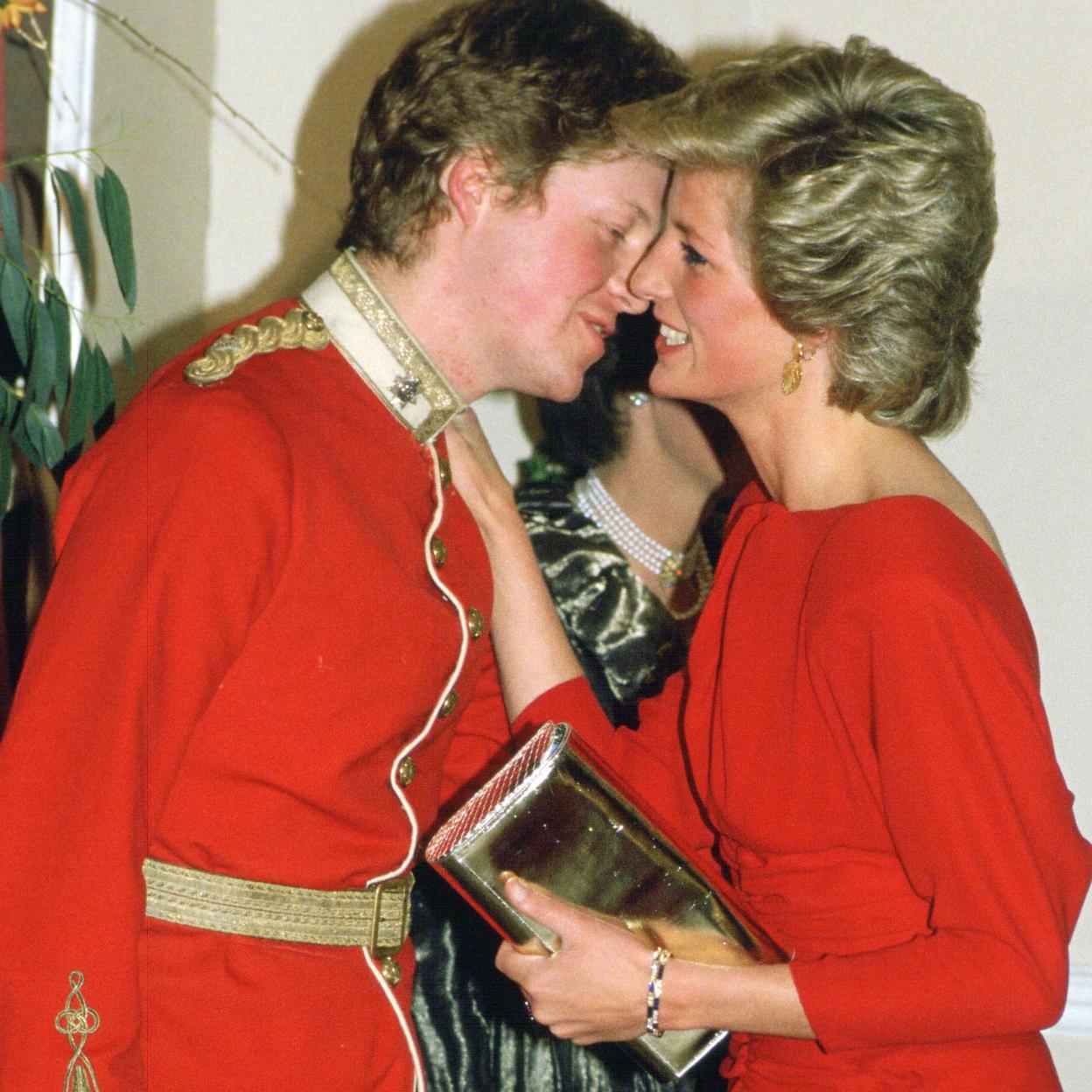 Charles Spencer, el hermano que traicionó a Diana de Gales