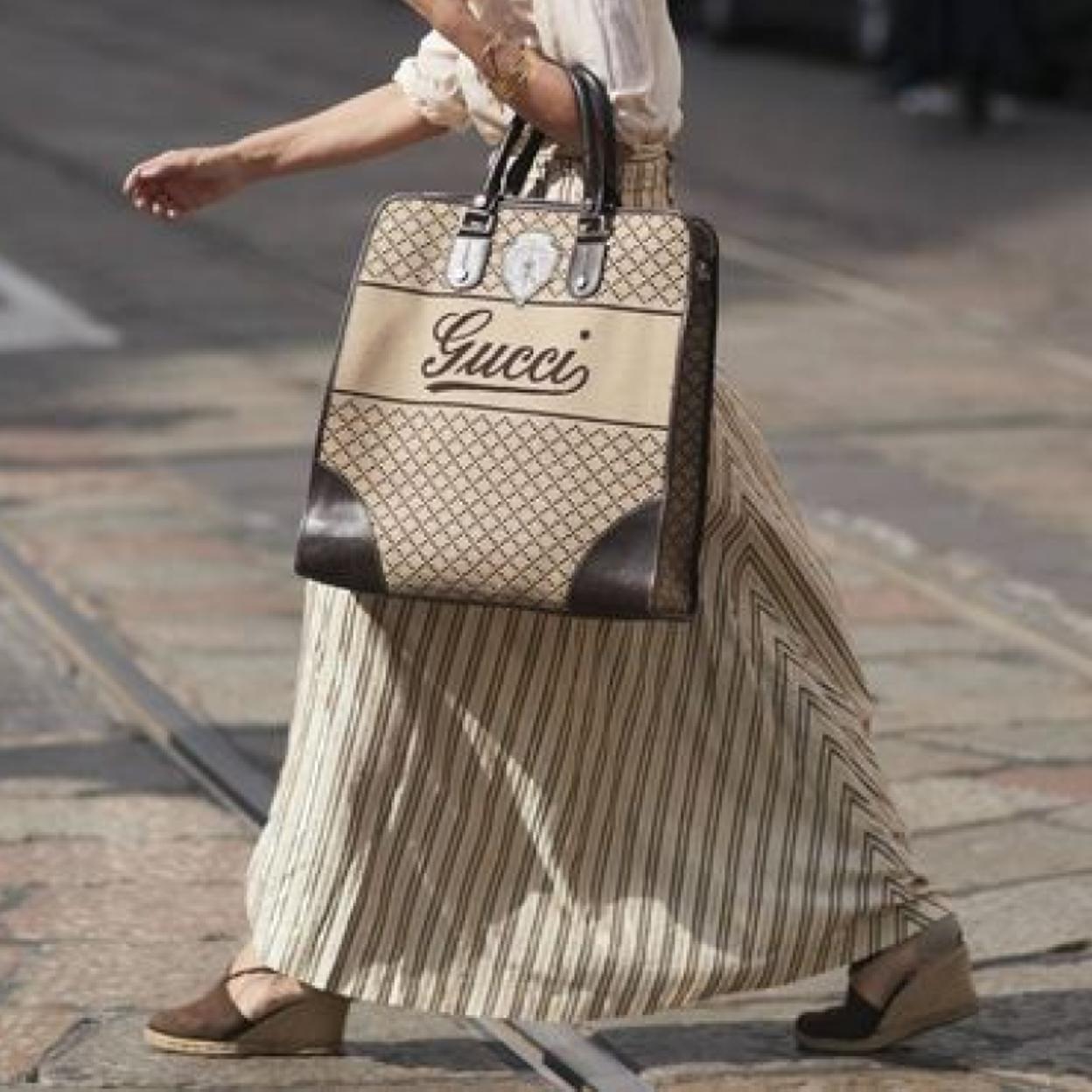 Las cuñas de Stradivarius todoterreno y baratísimas que no te vas a quitar en todo el verano