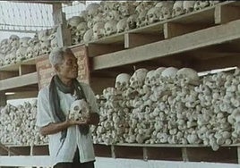 Cráneos hallados en 1981 en Phnom Penh.