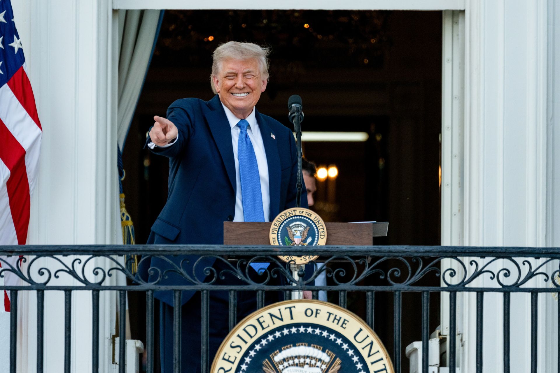 Trump y Xi Jinping rebajan la tensión comercial en su primera conversación