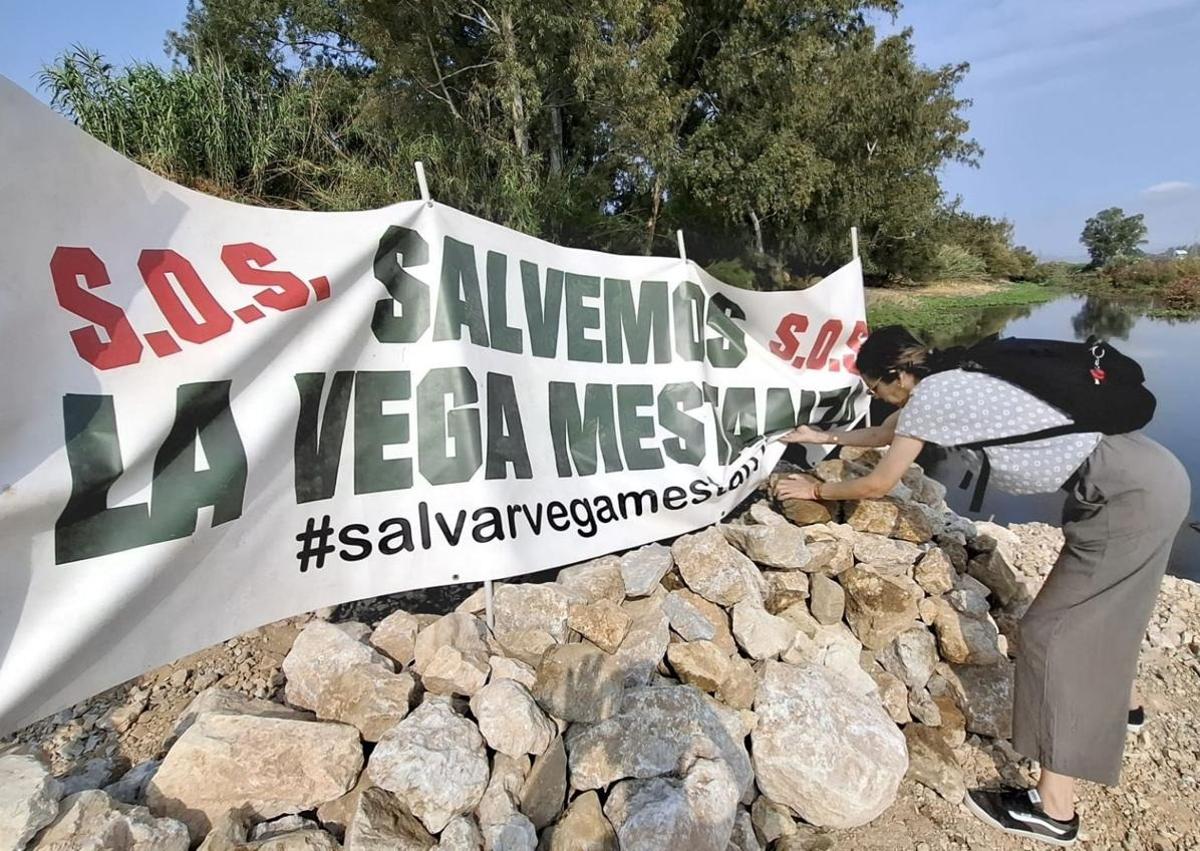 Imagen secundaria 1 - Residents mobilise in attempt to stop construction of wastewater treatment plant in Guadalhorce valley